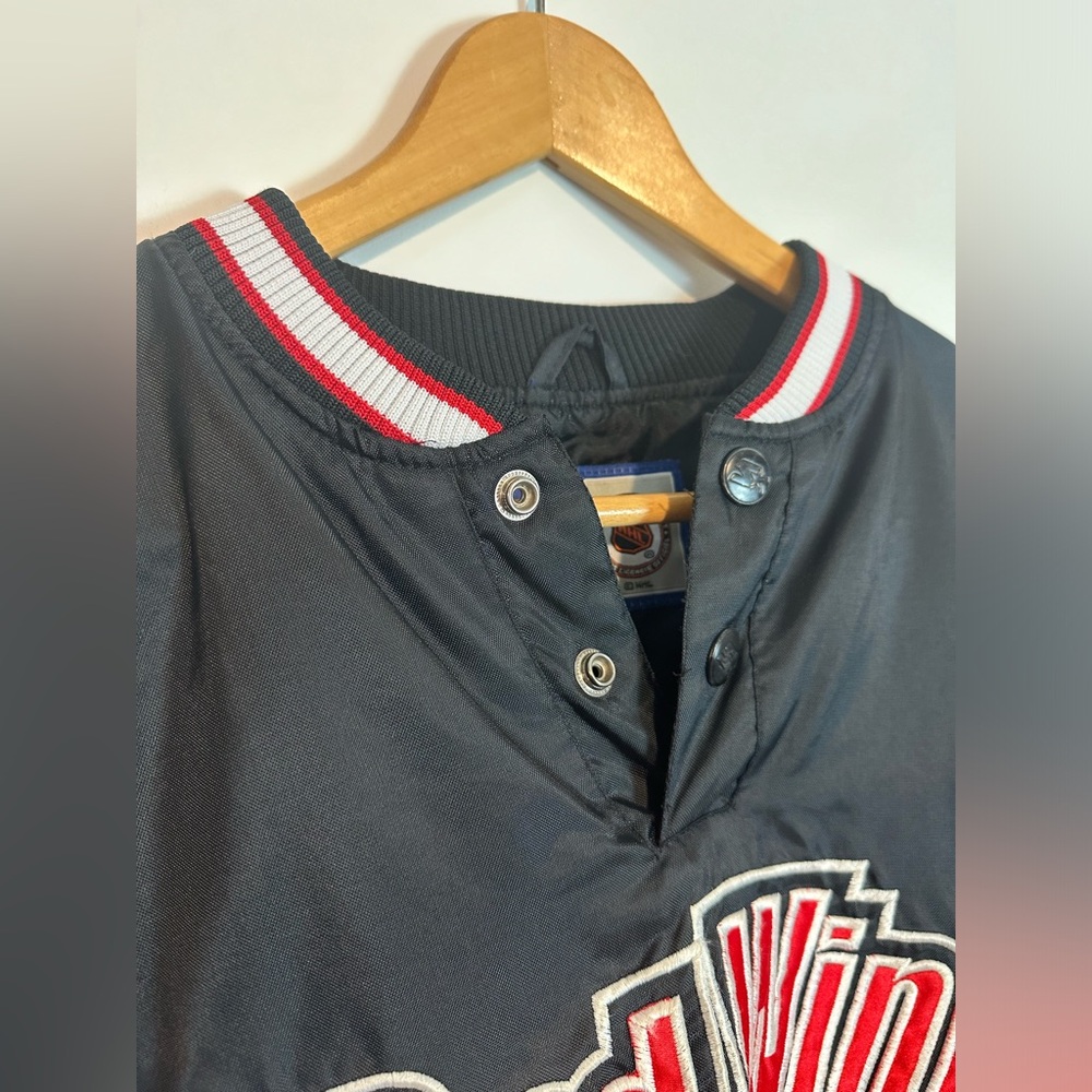 Vintage 90’s Starter Detroit Redwings Pullover - Picture 4 of 11